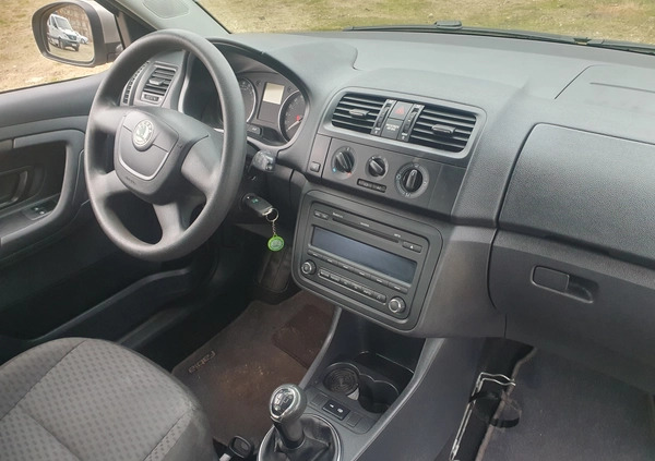 Skoda Fabia cena 15000 przebieg: 169855, rok produkcji 2010 z Swarzędz małe 277